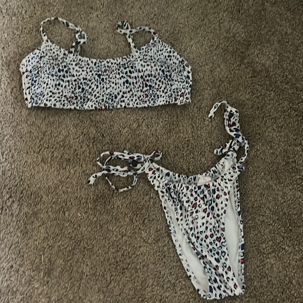 Xhilaration Bikini Bathing Suit!